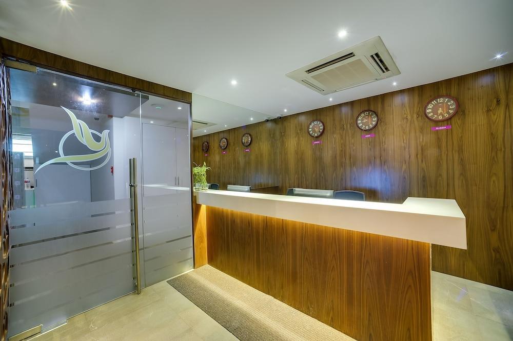 Hotel Celestiial , Кандолим Екстериор снимка