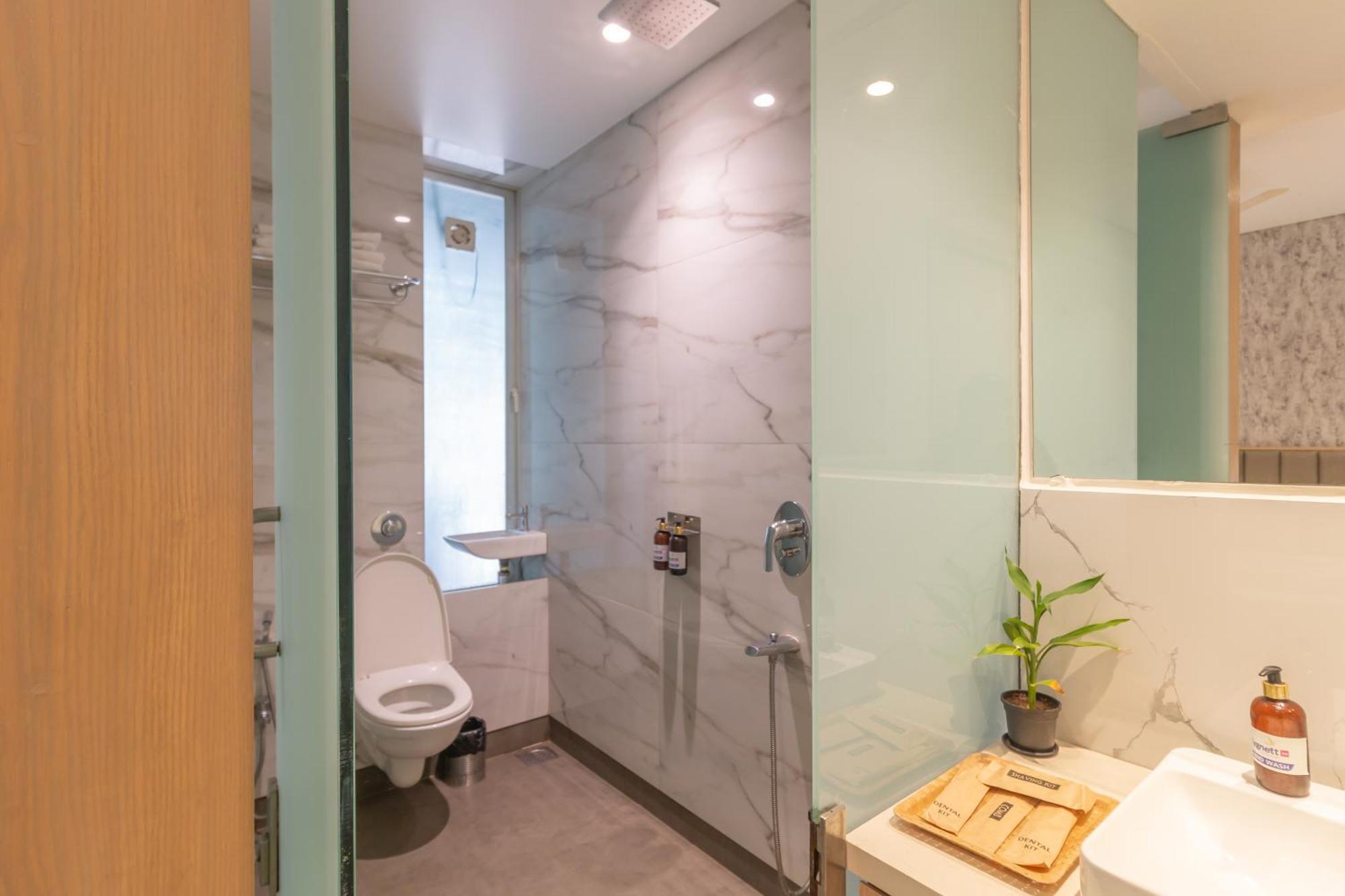 Hotel Celestiial , Кандолим Екстериор снимка