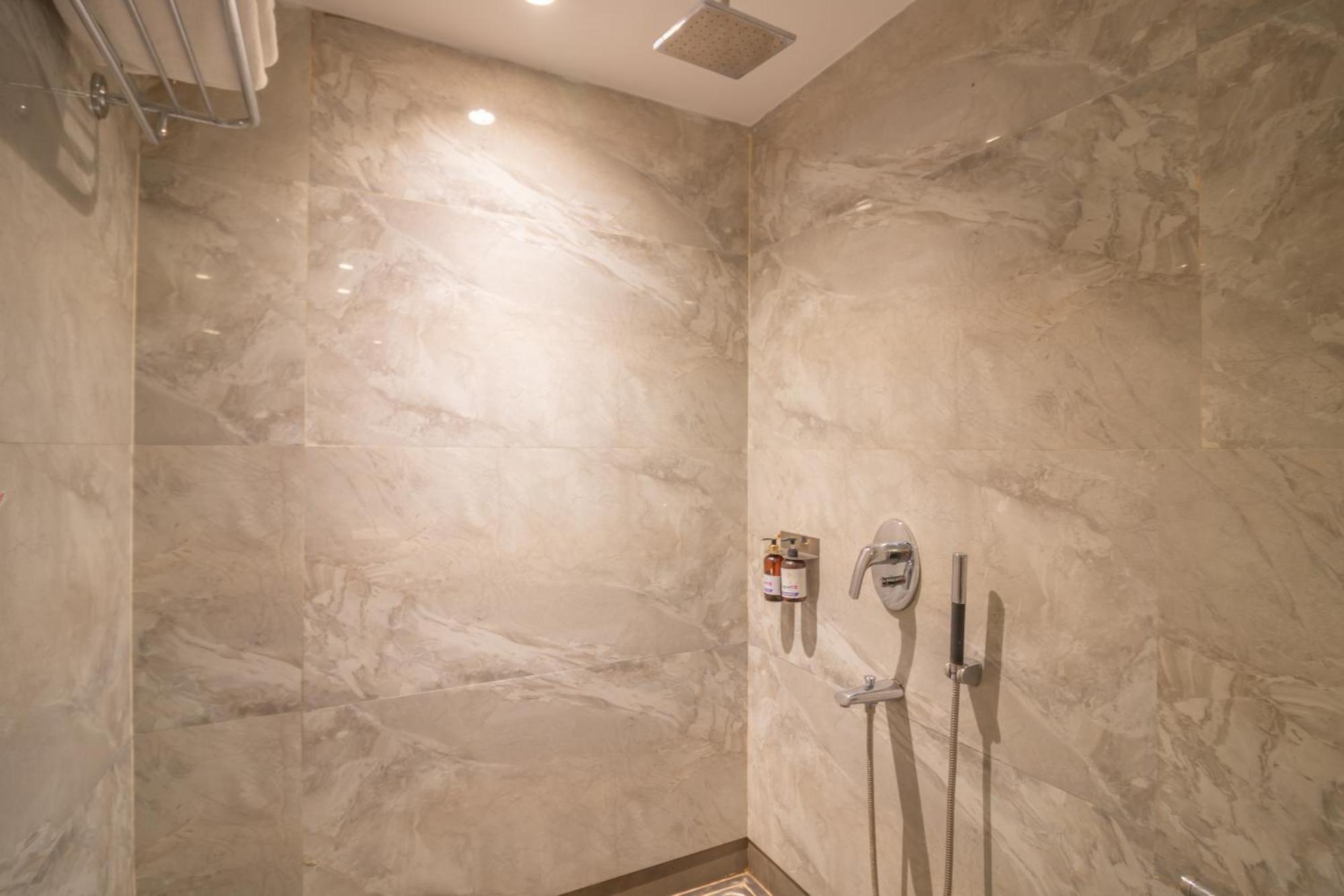Hotel Celestiial , Кандолим Екстериор снимка