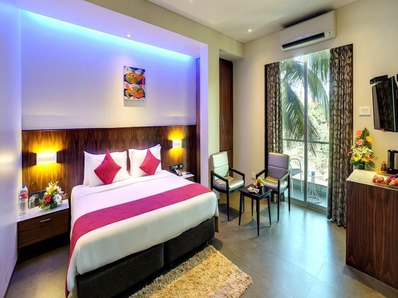 Hotel Celestiial , Кандолим Екстериор снимка