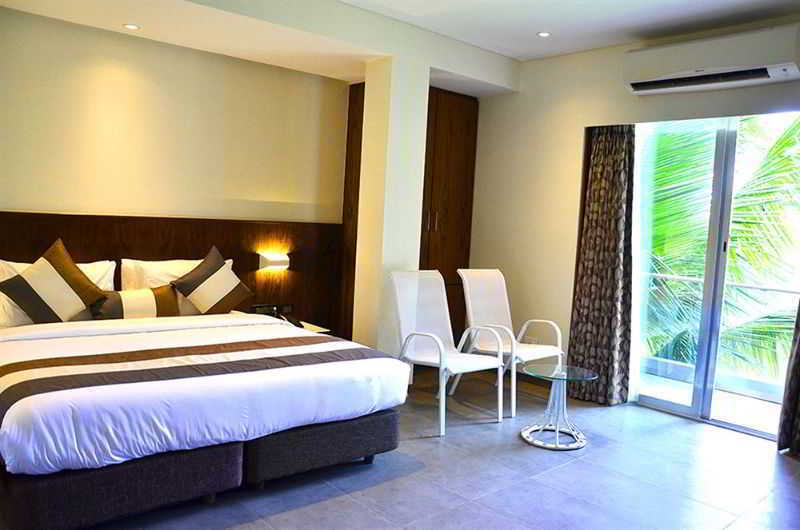 Hotel Celestiial , Кандолим Екстериор снимка