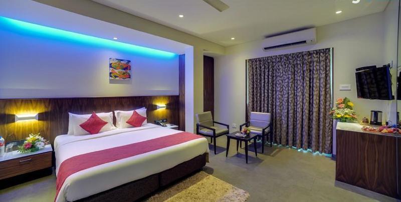 Hotel Celestiial , Кандолим Екстериор снимка